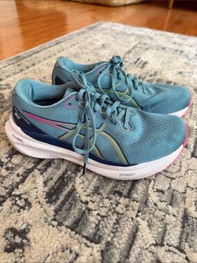 Asics Women's running shoes size 7.5